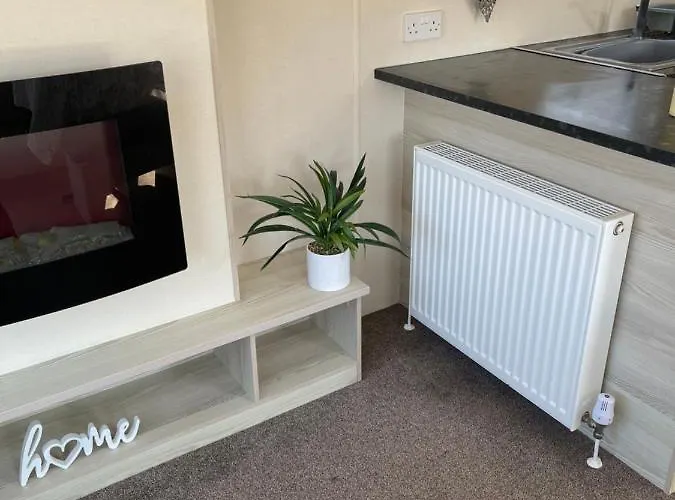 Haggerston Castle 6 Berth Caravan - Lakefield 115